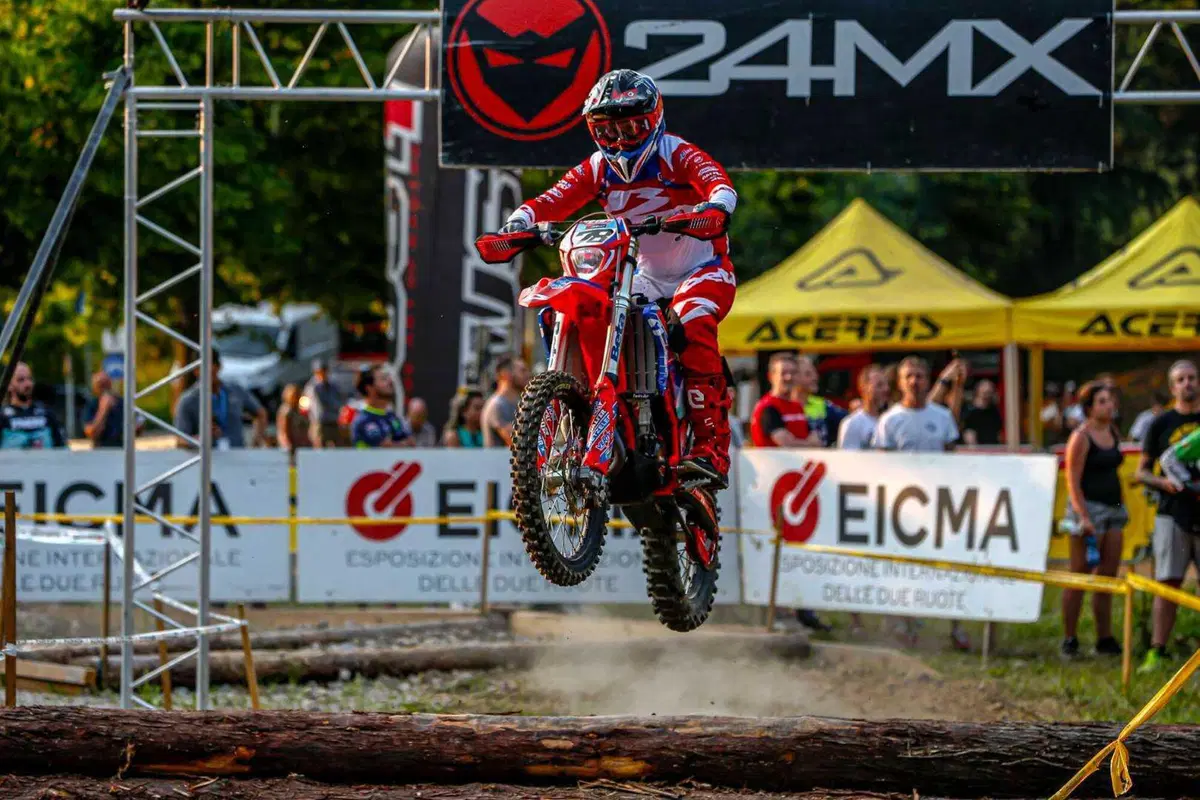 Enduro Assoluti. Holcombe Gigante, Cristino Campione (13)