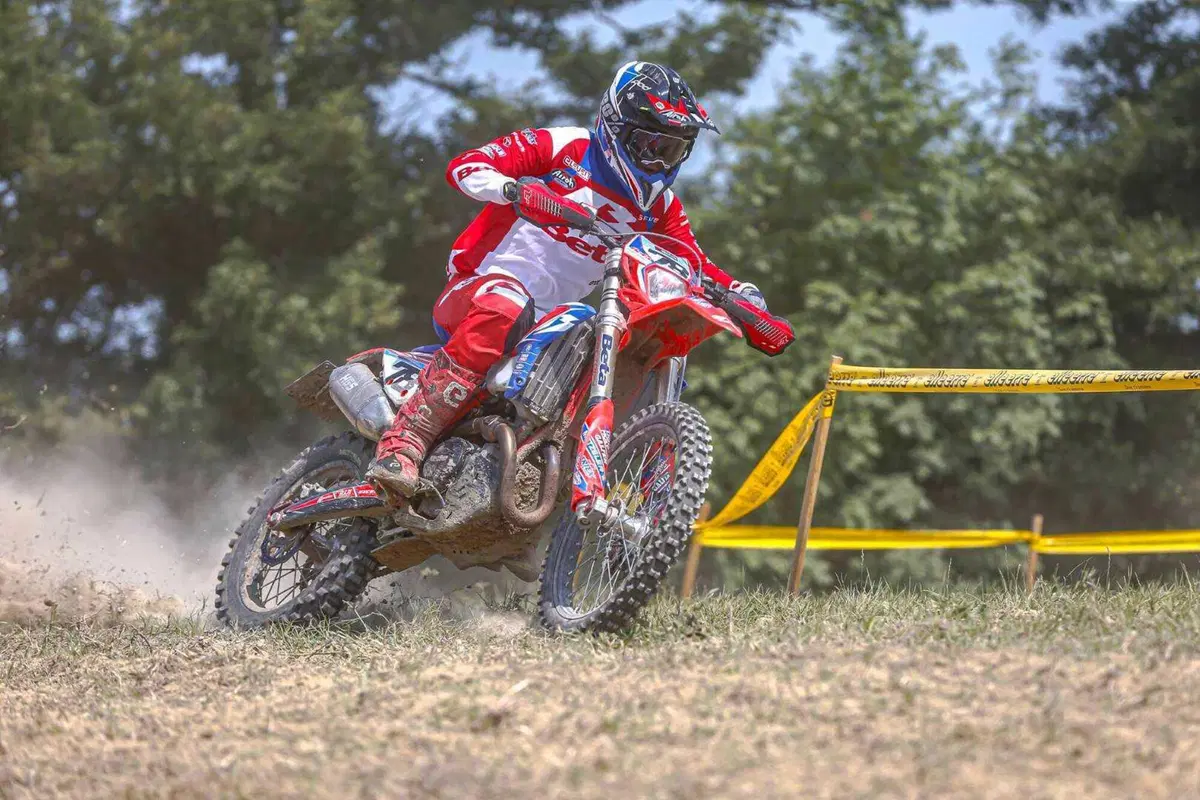 Enduro Assoluti. Holcombe Gigante, Cristino Campione (14)
