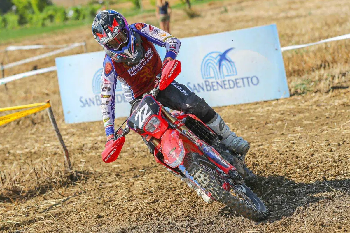 Enduro Assoluti. Holcombe Gigante, Cristino Campione (20)