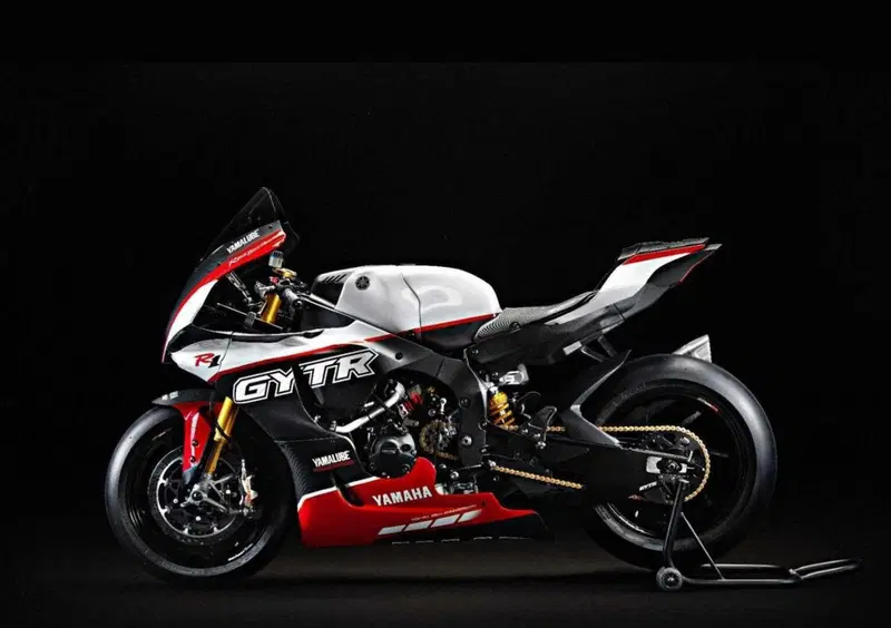 Yamaha YZF R1 YZF R1 GYTR PRO 25th Anniversary (2024) (5)