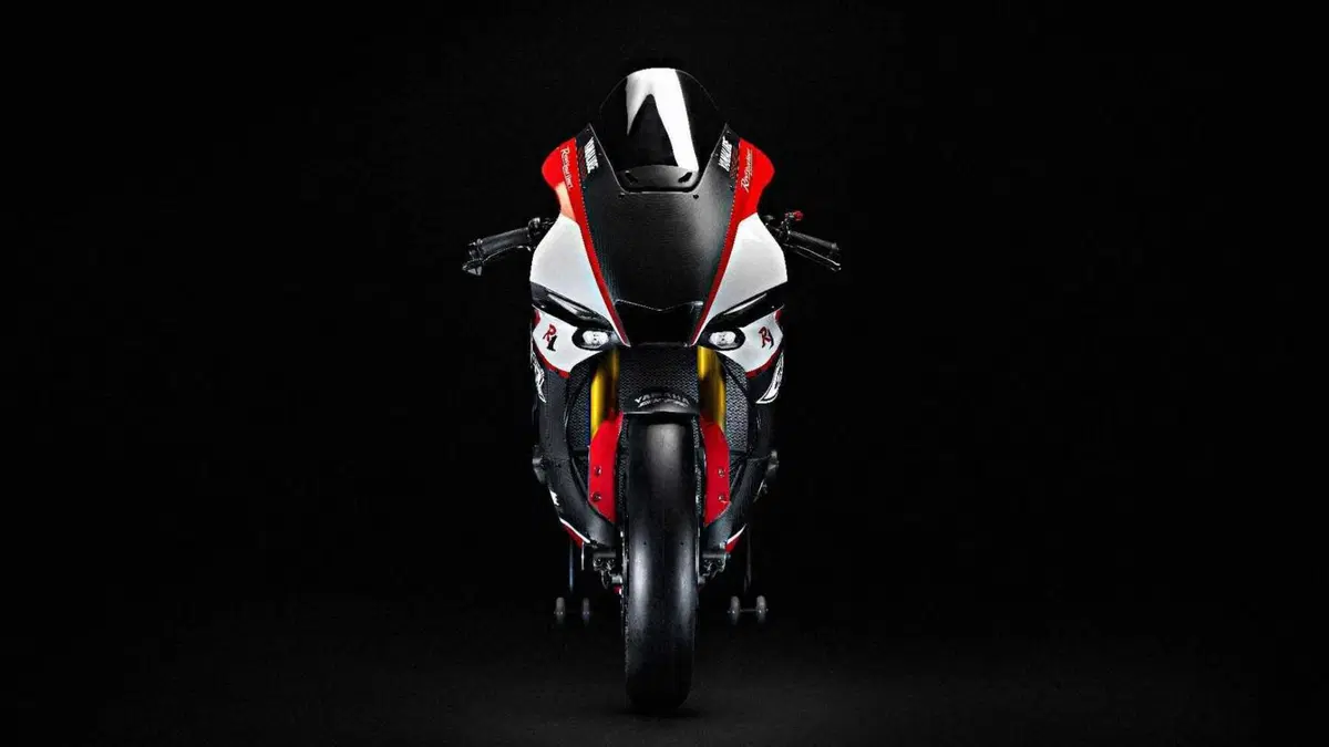 Yamaha YZF R1 YZF R1 GYTR PRO 25th Anniversary (2024) (7)