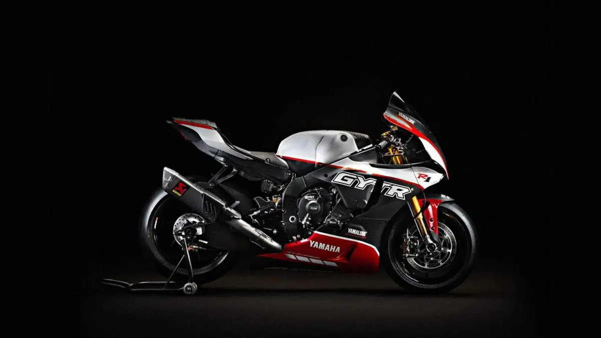 Yamaha YZF R1 YZF R1 GYTR PRO 25th Anniversary (2024) (2)