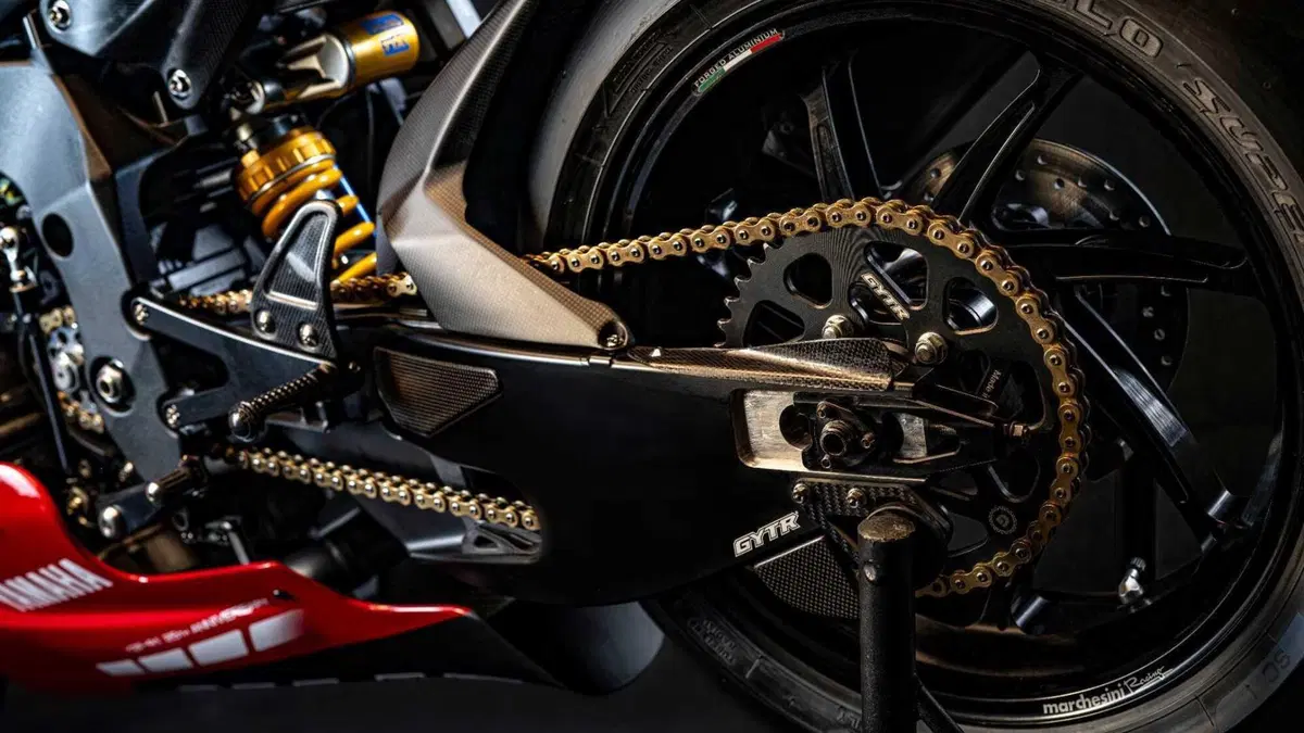 Yamaha YZF R1 YZF R1 GYTR PRO 25th Anniversary (2024) (9)