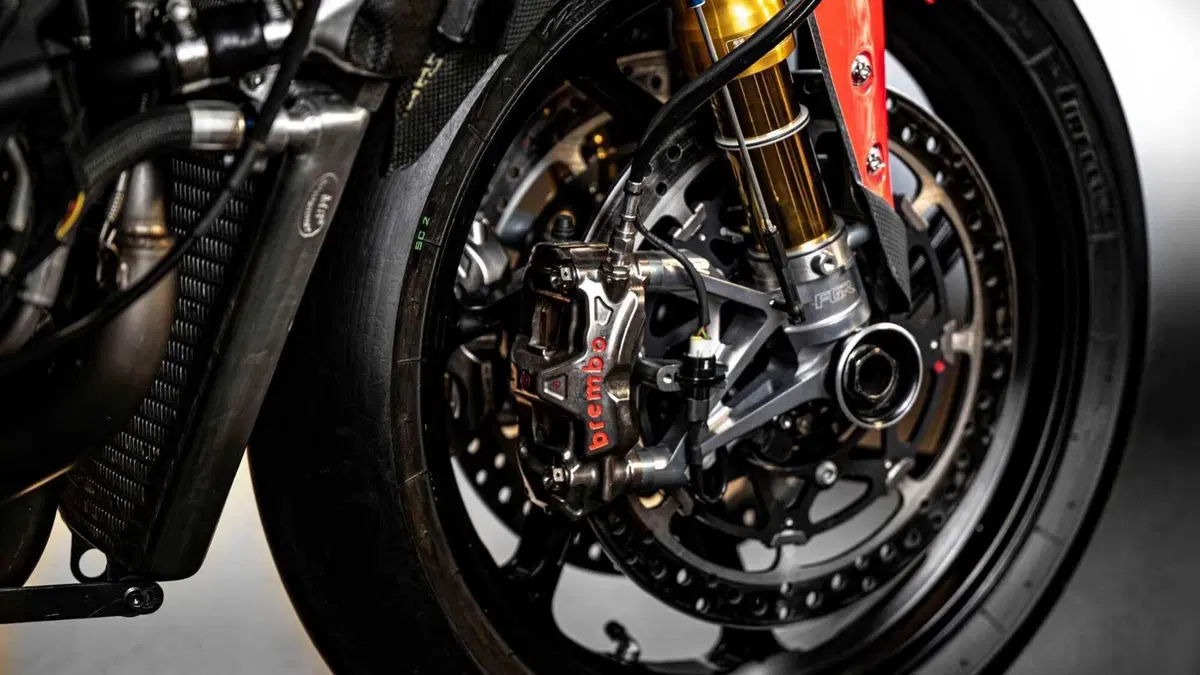 Yamaha YZF R1 YZF R1 GYTR PRO 25th Anniversary (2024) (11)