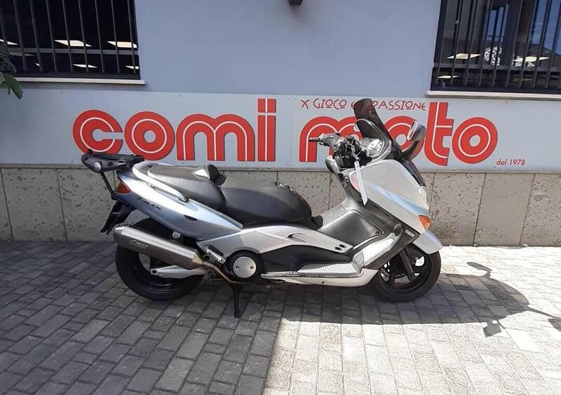 Vendo Yamaha T-Max 500 (2001 - 03) usata a Viterbo (codice 9225127) 