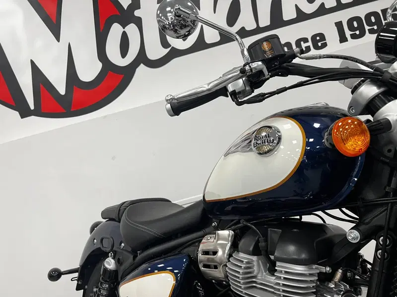 Royal Enfield Super Meteor 650 (2023 - 26) (2)