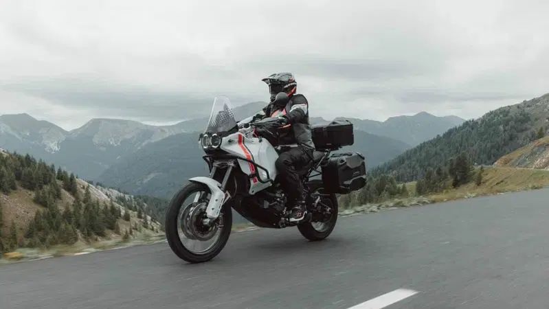 DUSC: la nuova valigia polivalente by SW-Motech