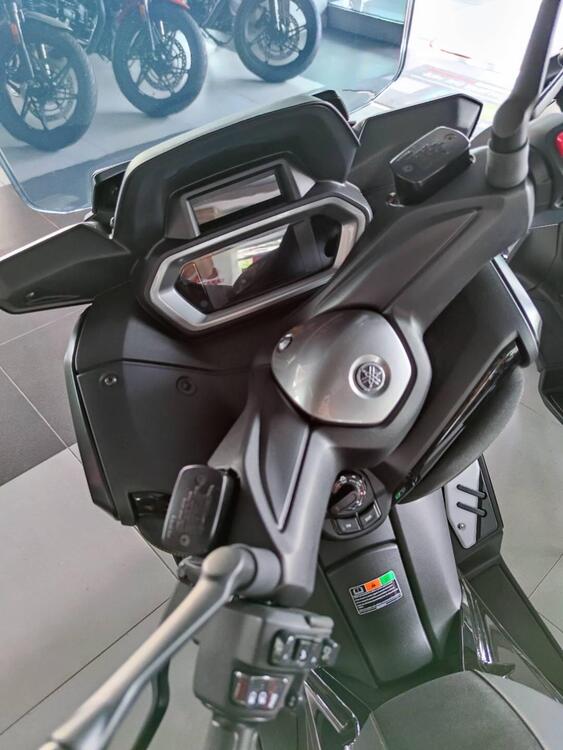 Yamaha X-Max 300 Tech Max (2021 - 24) (4)