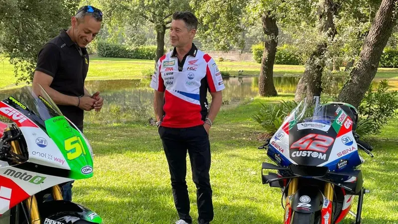Moto, piloti e sostenibilit&agrave;: come cambia la MotoGP. L'intervista a Lucio Cecchinello [VIDEO]