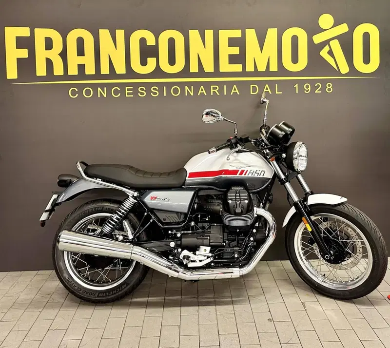 Moto Guzzi V7 Special (2025 - 26) (3)