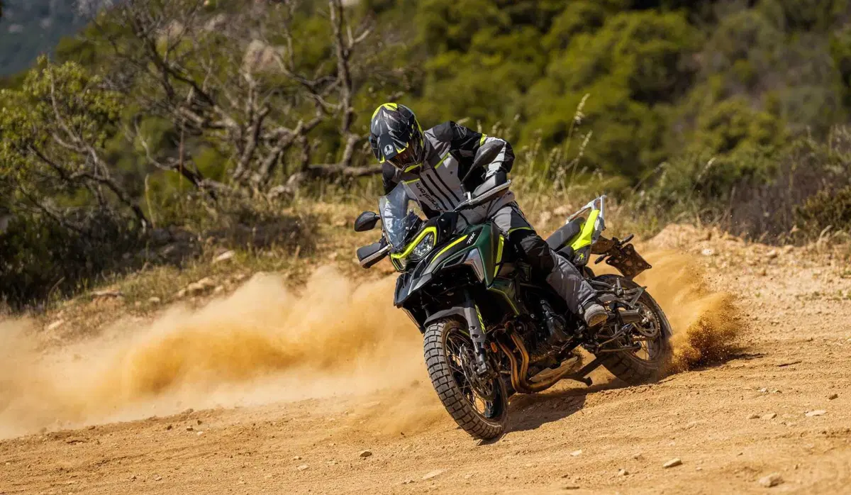 Benelli TRK 702 e 702X, arrivano sul mercato! (13)