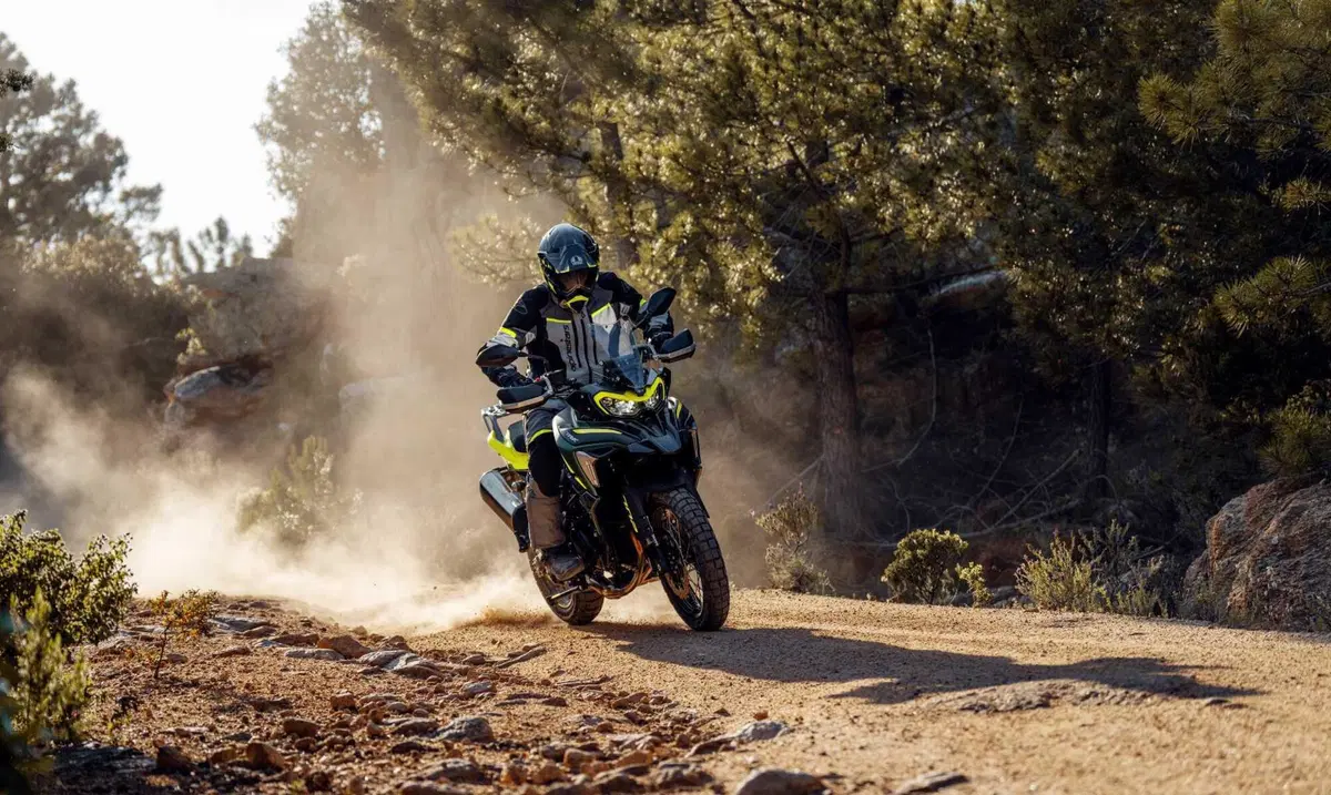 Benelli TRK 702 e 702X, arrivano sul mercato! (25)