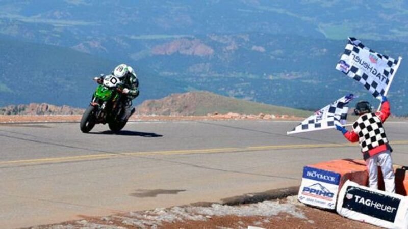 Pikes Peak, vittoria di Langlois su Kawasaki Z1000