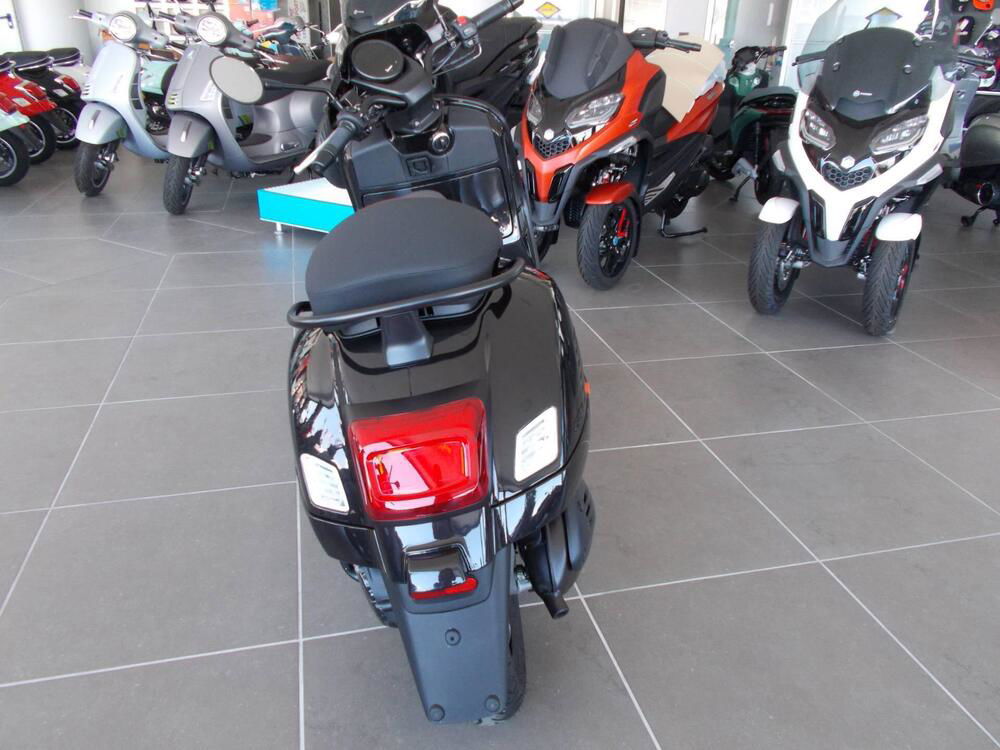 Vespa GTV 300 Hpe (2023 - 24) (4)