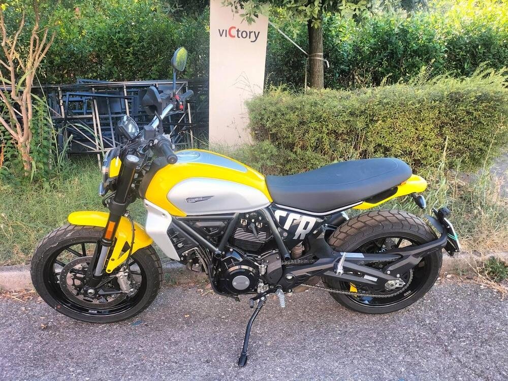 Ducati Scrambler 800 Icon (2023 - 24) (2)