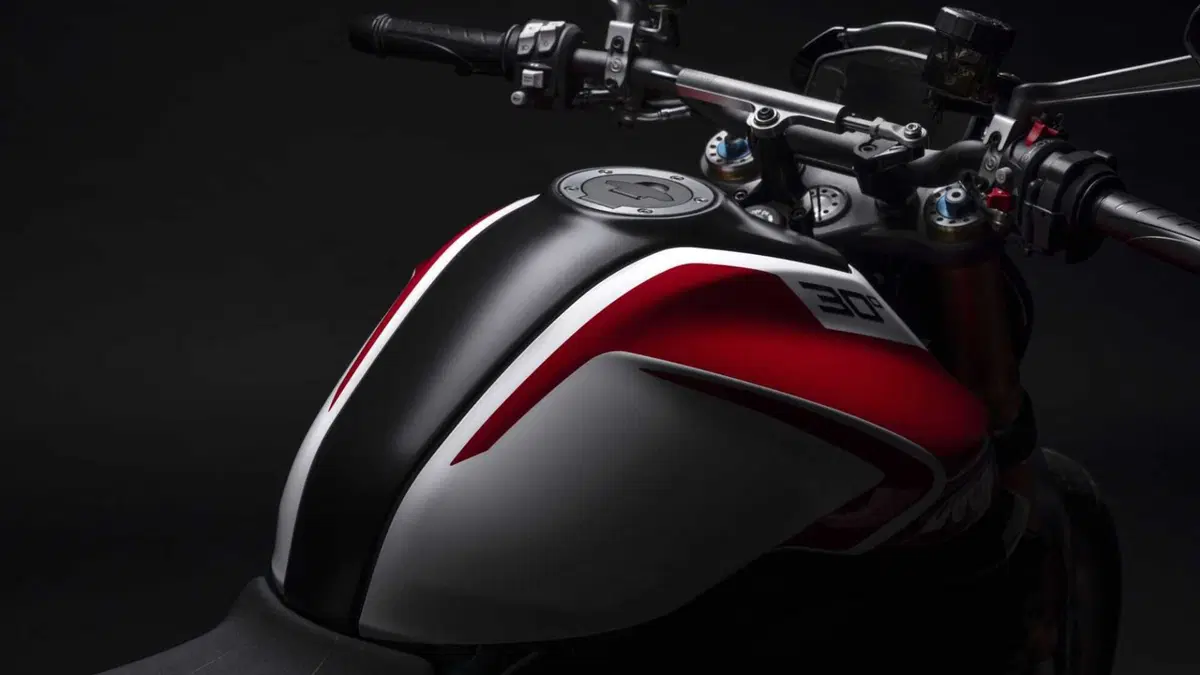Ducati Monster 937 Monster 937 30° Anniversario (2023 - 24) (14)
