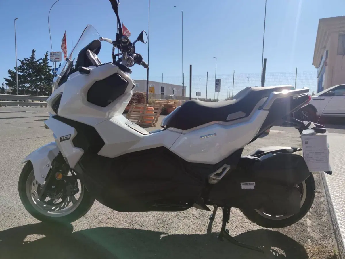 Sym ADX 125 (2023 - 24) (3)