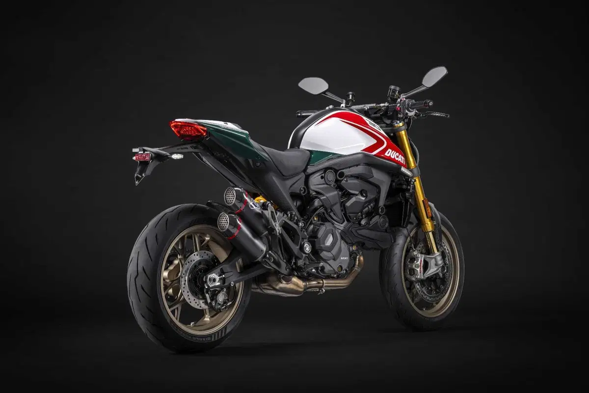 Monster 30° anniversario: è la prima novità Ducati 2024 (2)