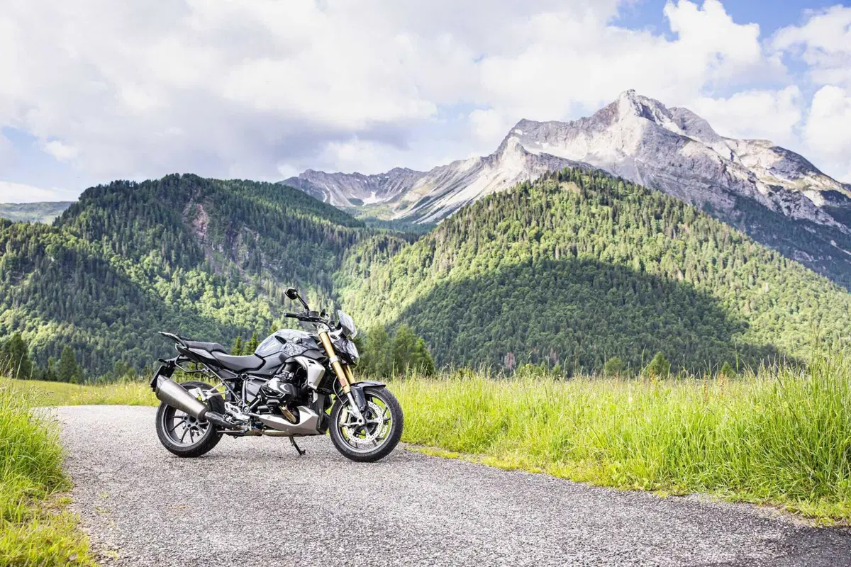 [VIDEO] L'isola alpina di Sauris in sella alla BMW R1250 R! (13)
