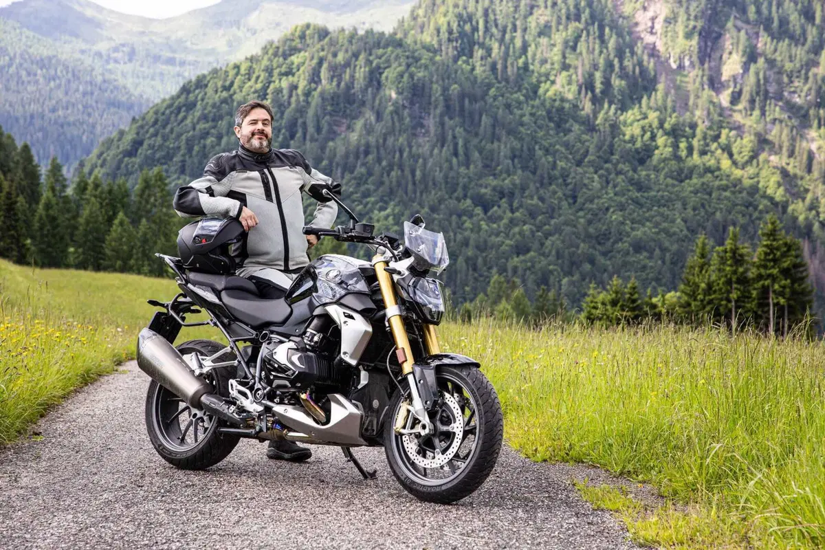 [VIDEO] L'isola alpina di Sauris in sella alla BMW R1250 R! (15)