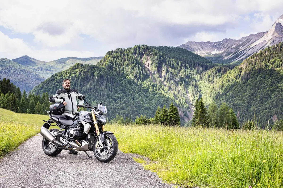 [VIDEO] L'isola alpina di Sauris in sella alla BMW R1250 R! (16)