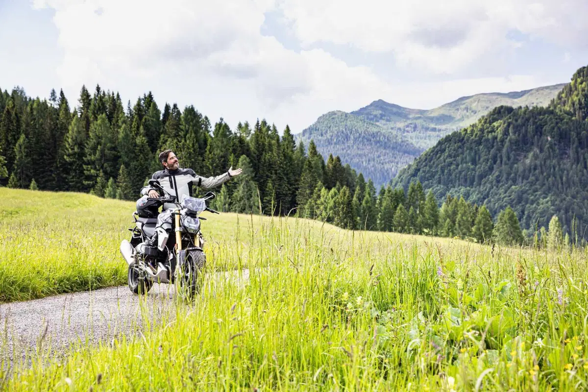 [VIDEO] L'isola alpina di Sauris in sella alla BMW R1250 R! (17)