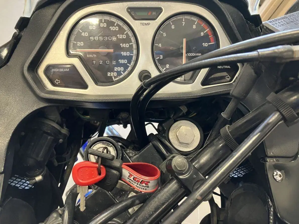 Yamaha XTZ 750 SuperTéneré (1989 - 98) (2)