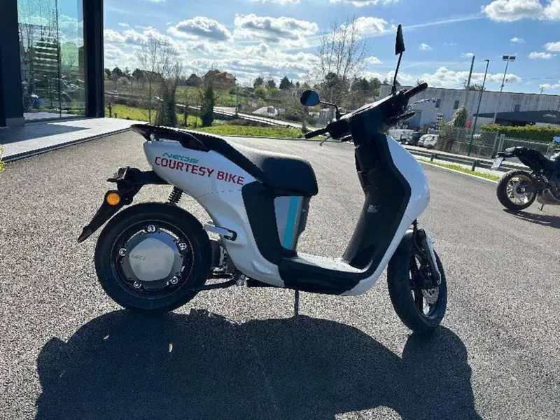 Yamaha Neo's L1e (2022 - 26) (9)