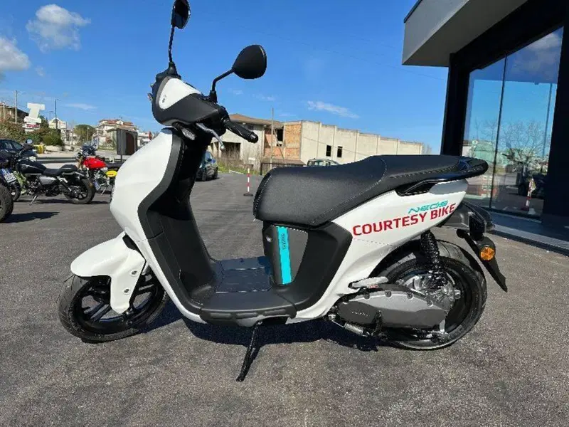 Yamaha Neo's L1e (2022 - 26) (11)