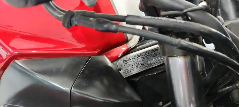 Honda VF 1000 F2 (1985 - 87) (13)