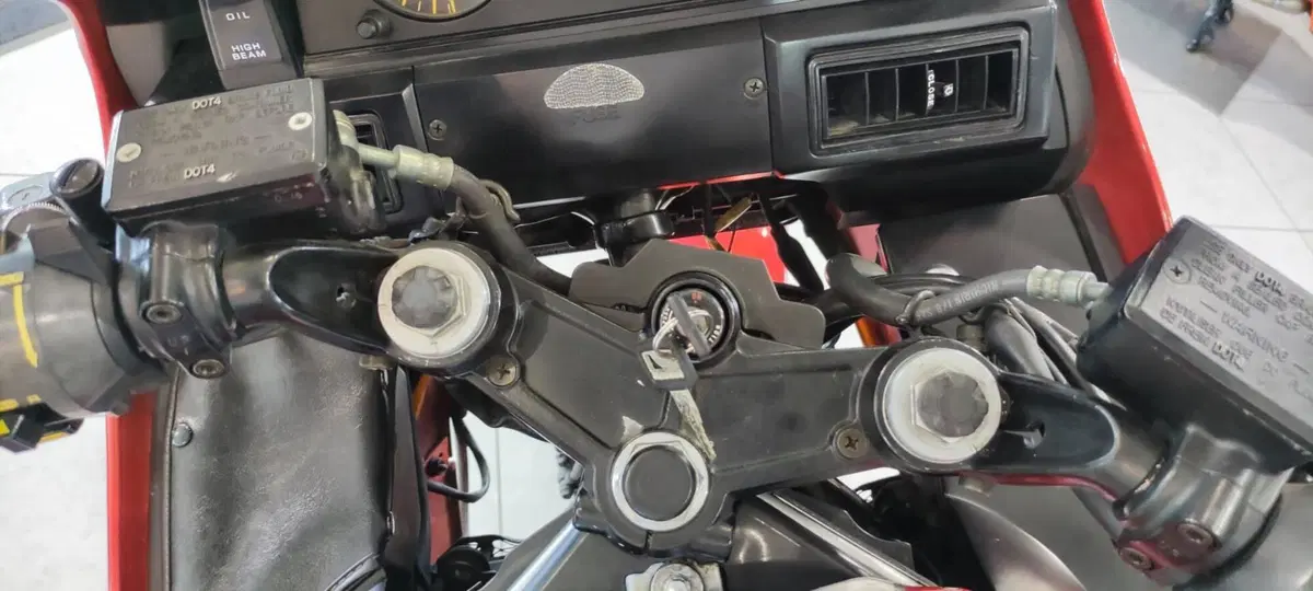 Honda VF 1000 F2 (1985 - 87) (20)