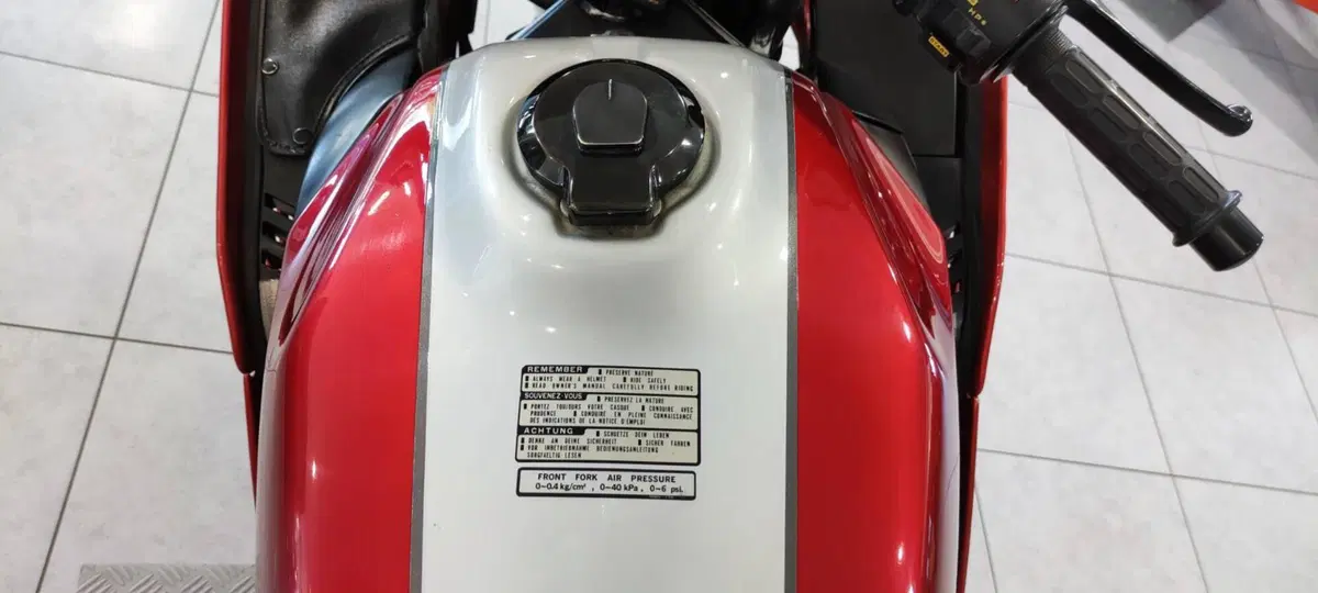 Honda VF 1000 F2 (1985 - 87) (9)