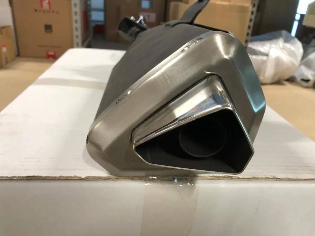 SILENZIATORE PER HONDA XADV 750. CODICE 18310MKHD0 (4)