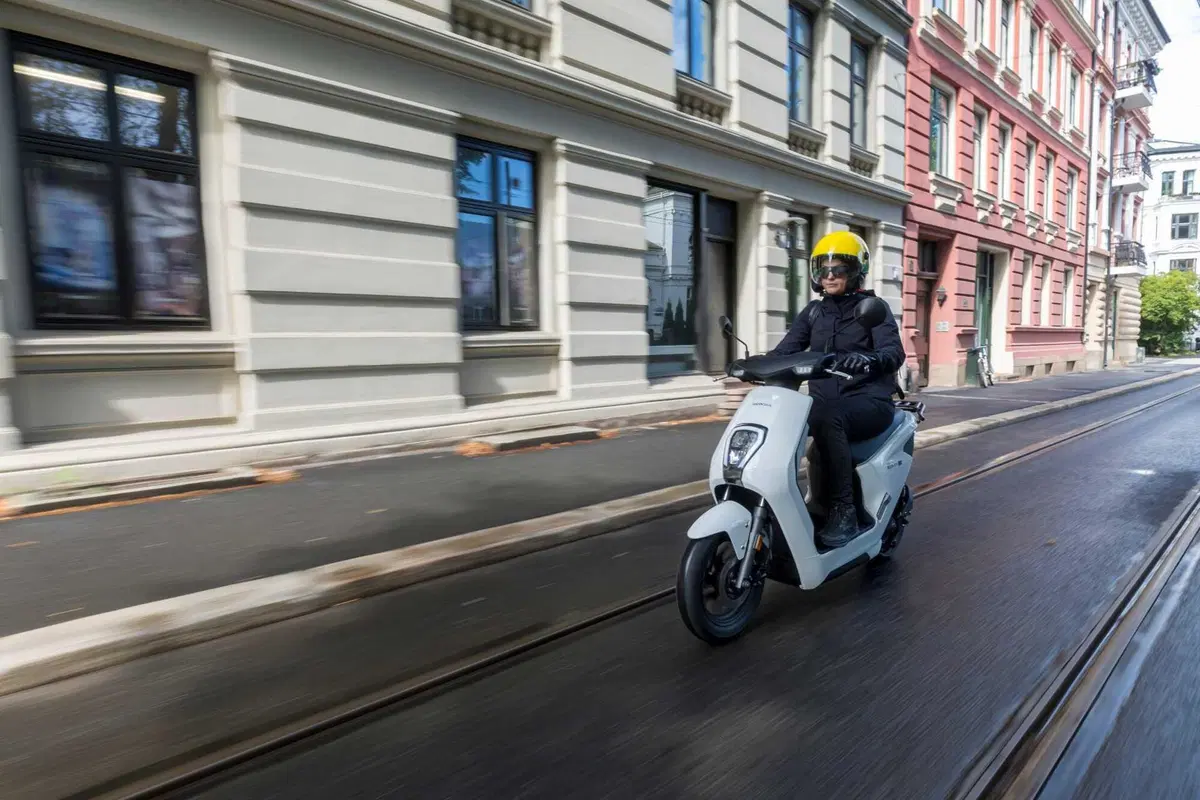 Honda EM1e: TEST. Il primo elettrico di Honda per l'Europa! [VIDEO] (7)
