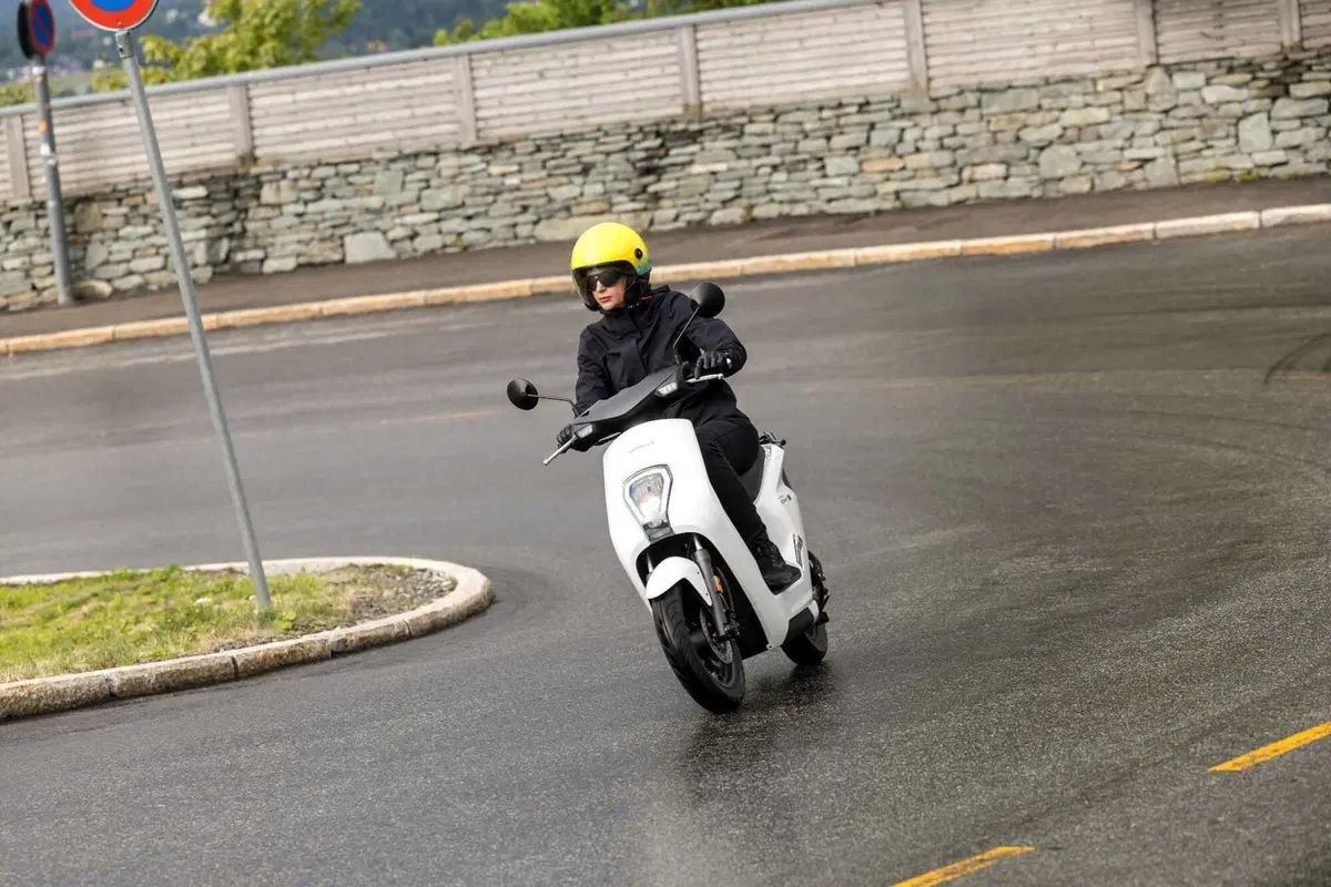 Honda EM1e: TEST. Il primo elettrico di Honda per l'Europa! [VIDEO] (8)