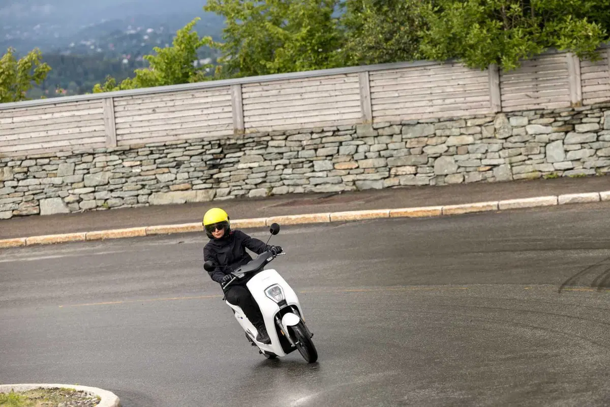 Honda EM1e: TEST. Il primo elettrico di Honda per l'Europa! [VIDEO] (5)