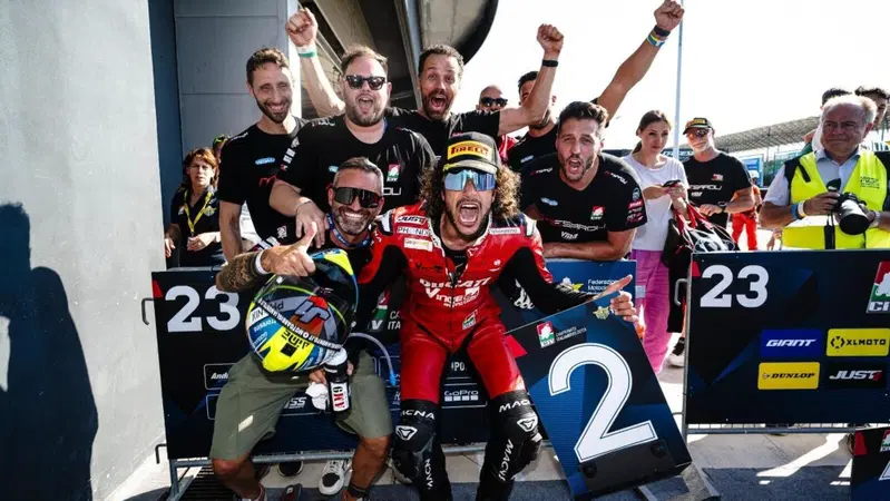 CIV 2023. Misano Racing Night. Andrea Mantovani: "Nella Racing Night ho visto pi&ugrave; gente sugli spalti rispetto al Mondiale SSP, &egrave; stato emozionante!" [VIDEO]