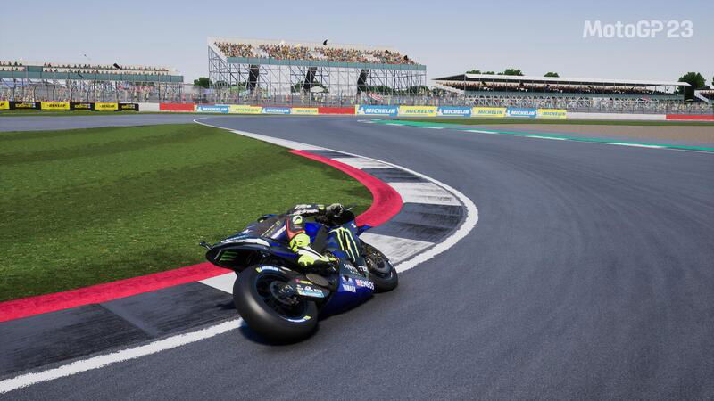 MotoGP &amp; eSport #9: hotspot di sorpasso a Silverstone [VIDEO]