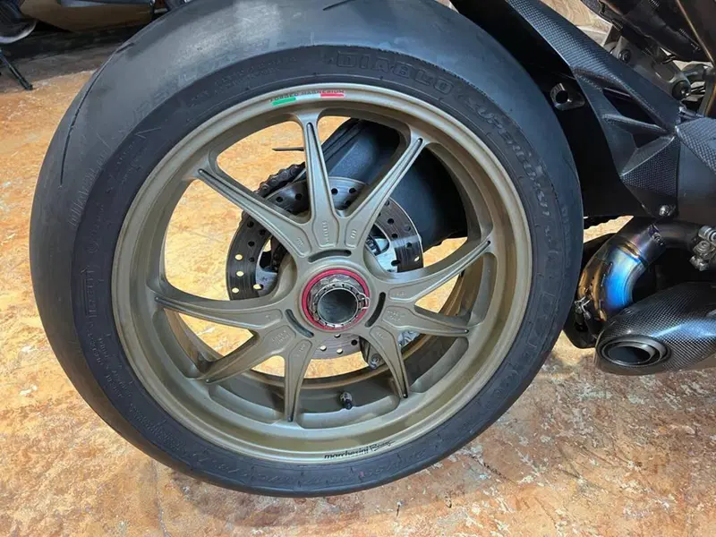 Ducati Superleggera 1199 (2014) (8)