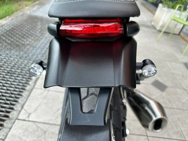 Brixton Motorcycles Crossfire 500 X (2021 - 26) (8)