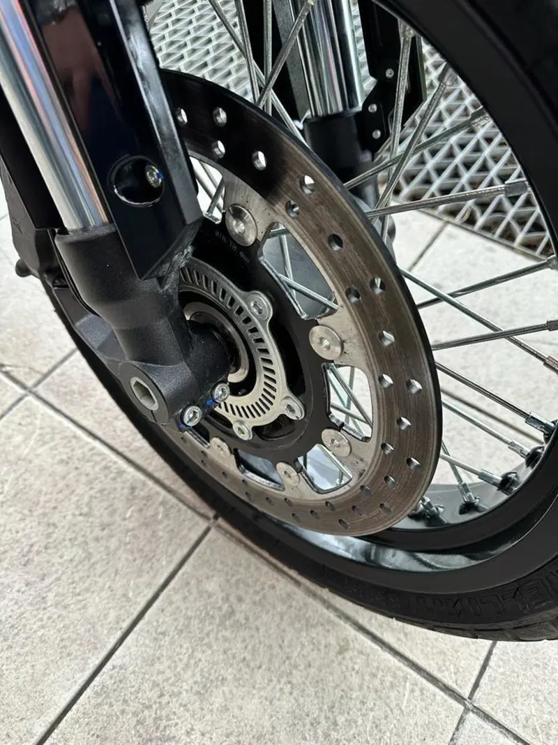 Brixton Motorcycles Crossfire 500 X (2021 - 26) (13)