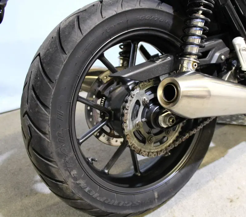 Triumph Street Twin 900 (2016) (6)