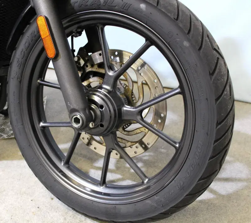 Triumph Street Twin 900 (2016) (7)