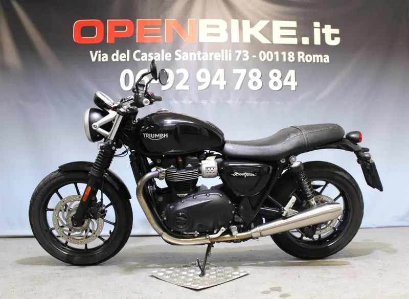 Triumph Street Twin 900 (2016) (2)