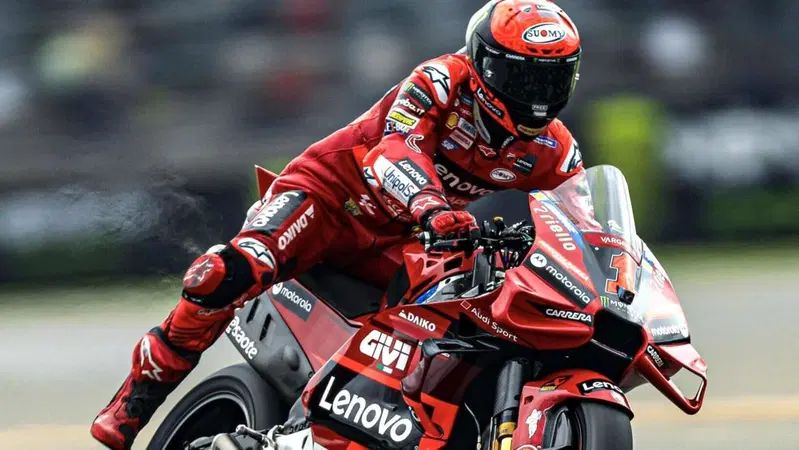 MotoGP 2023. GP della Gran Bretagna a Silverstone. La giornata storta di Pecco Bagnaia: "Non c'era verso di fermare la moto". Eppure stamani...