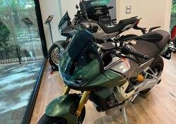 Moto Guzzi V100 Mandello S (2023 - 24) nuova