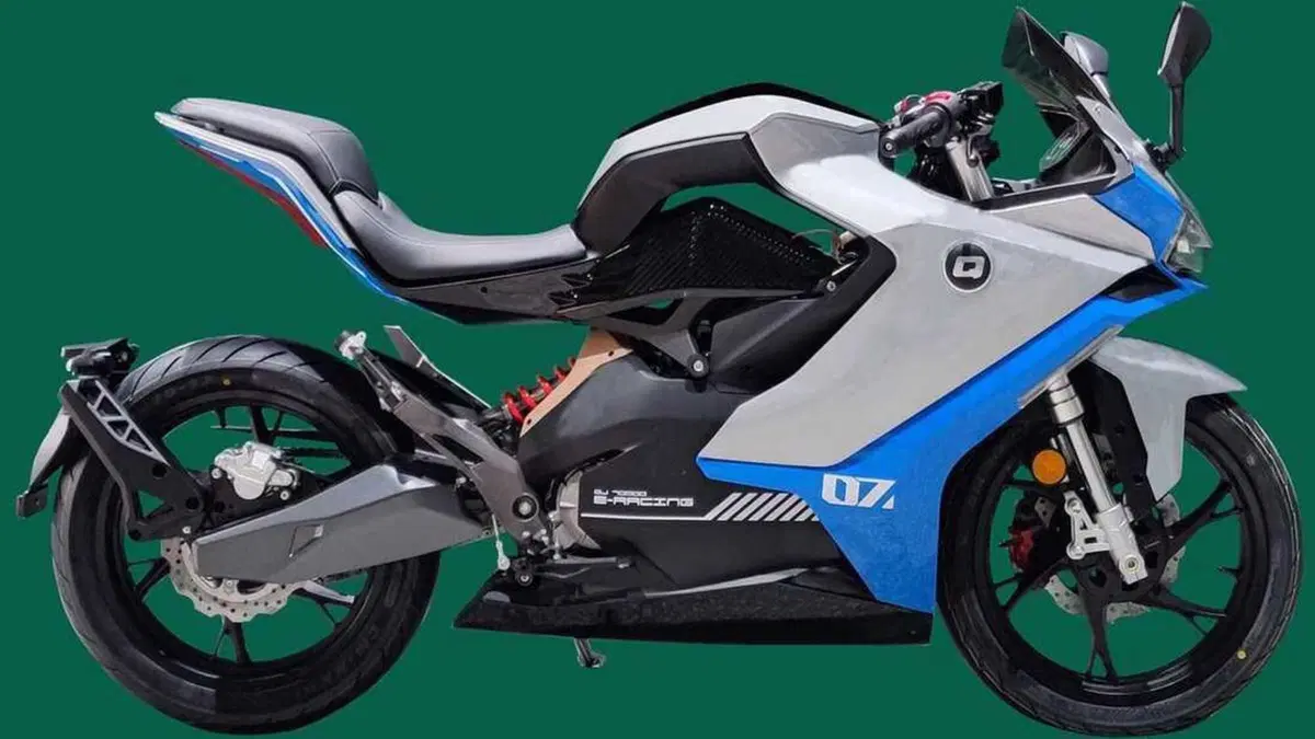125 elettrica e con 4 marce: QJ svela la versione Pro della OAO [GALLERY] (17)