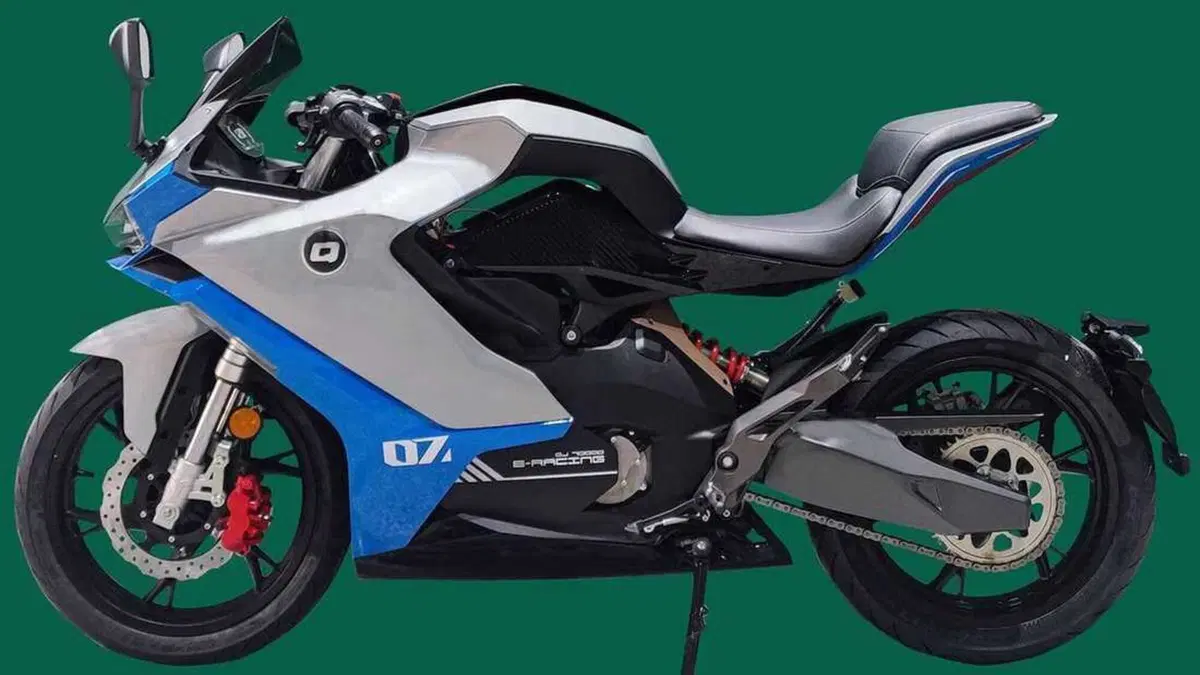 125 elettrica e con 4 marce: QJ svela la versione Pro della OAO [GALLERY] (16)