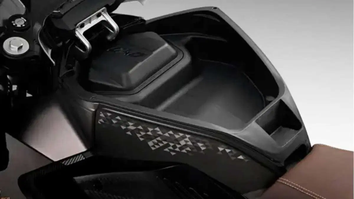 125 elettrica e con 4 marce: QJ svela la versione Pro della OAO [GALLERY] (15)