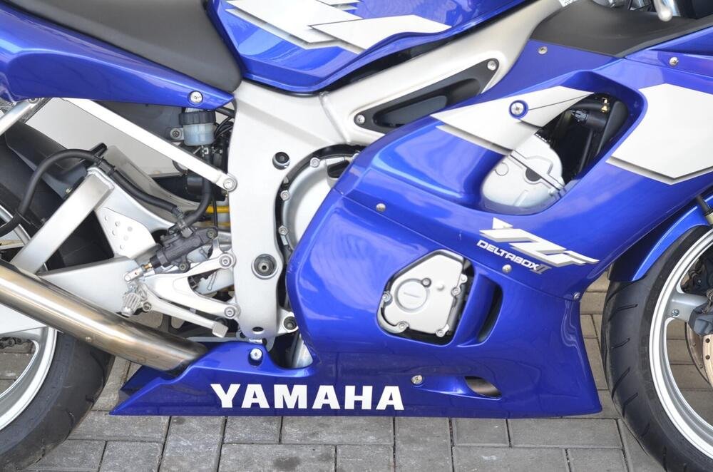 Yamaha YZF R6 (1999 - 00) (3)